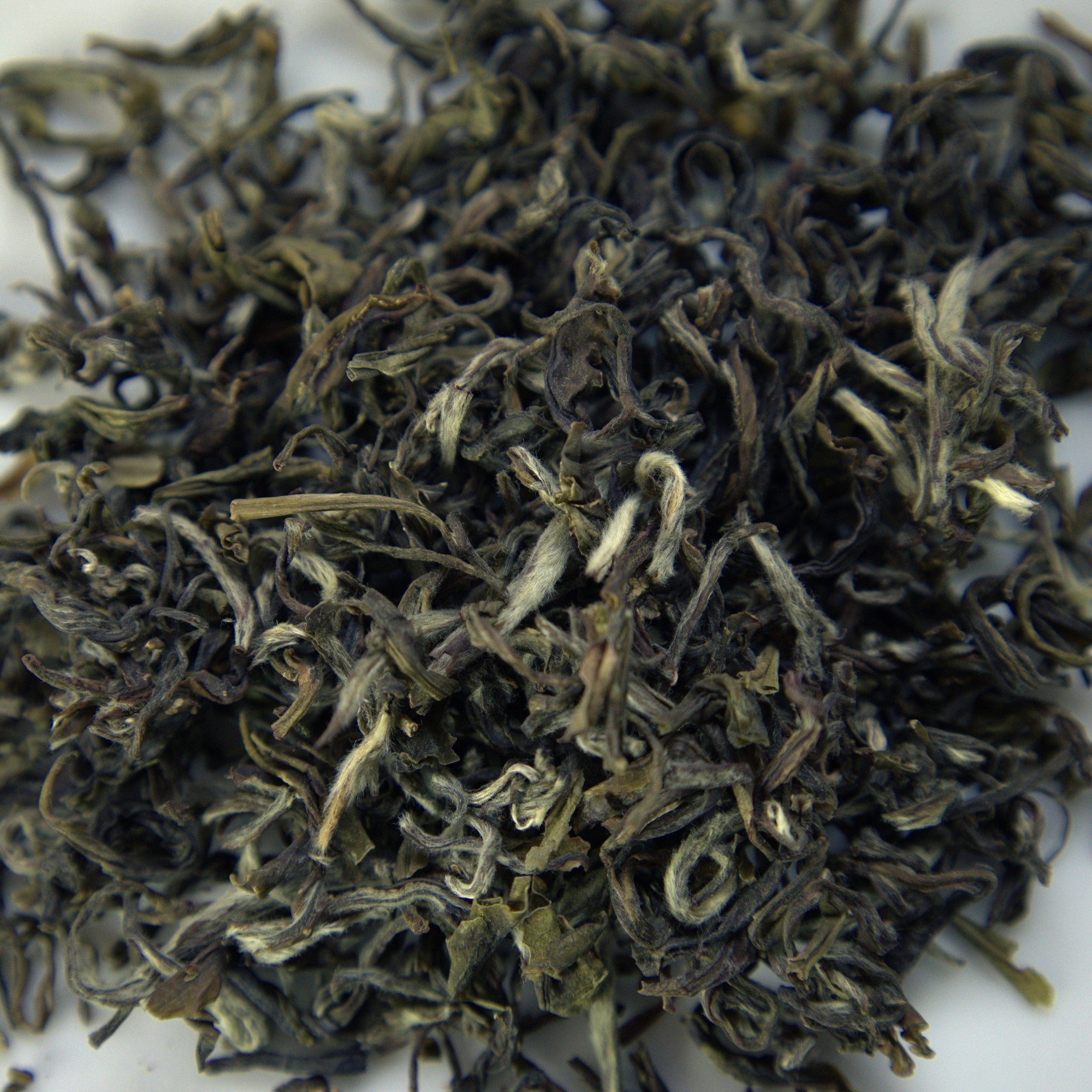 China Long Ying Hao – musta tee, irtotee