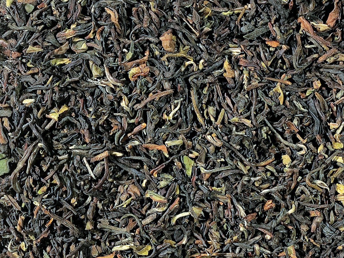 Black tea Darjeeling, first flush leaf blend